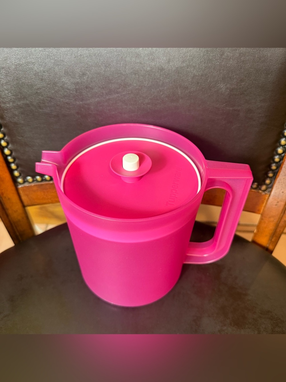 Tupperware Go Between Pitcher - Picture 2 of 3